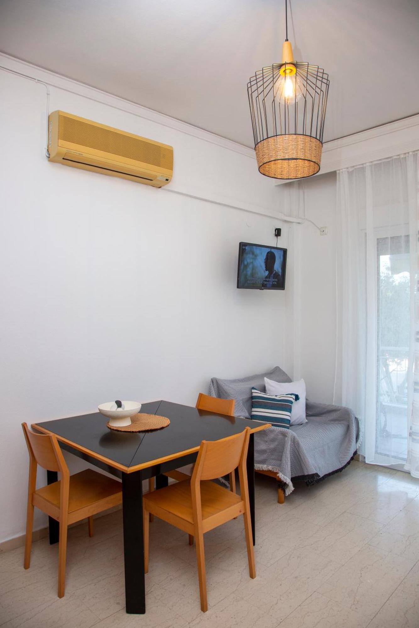 Seamoon Apartman Néa Péramos Kültér fotó
