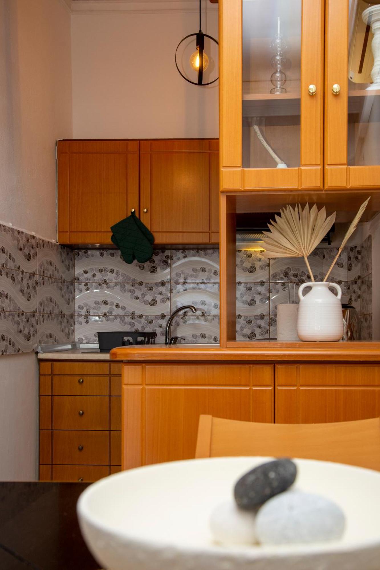 Seamoon Apartman Néa Péramos Kültér fotó